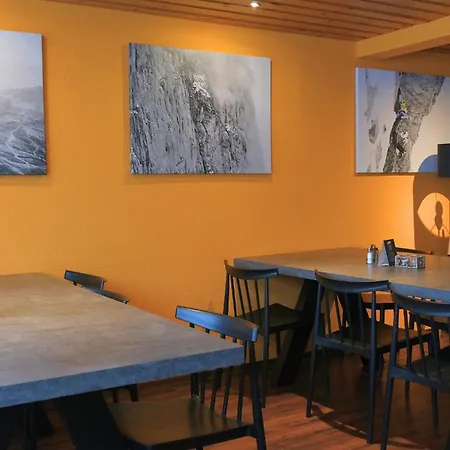 Hostel Eiger Easy