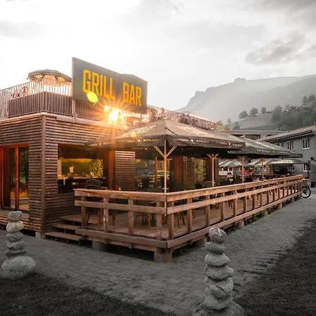 Хостел Eiger Easy *