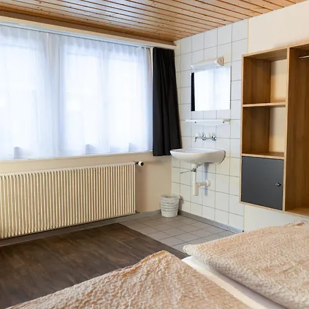 Hostel Eiger Easy *