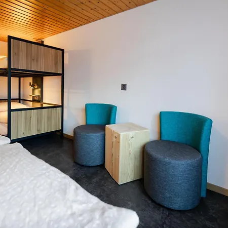 Eiger Easy 호스텔 *