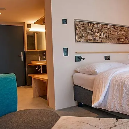 Hostal Eiger Easy
