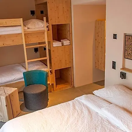 Hostal Eiger Easy *