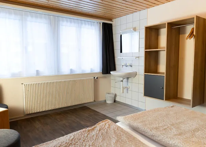 Vandrerhjem Eiger Easy *