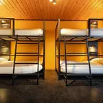 Eiger Easy Hostel *